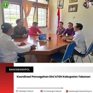 White and Red Clean Minimalist Breaking News Instagram Post (14)