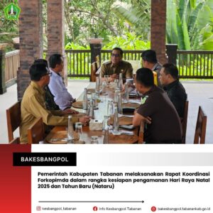 White and Red Clean Minimalist Breaking News Instagram Post (22)